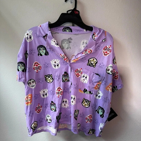 TikTok Viral Halloween Pajama Two-Piece Short Set - size M - Picture 7 of 9